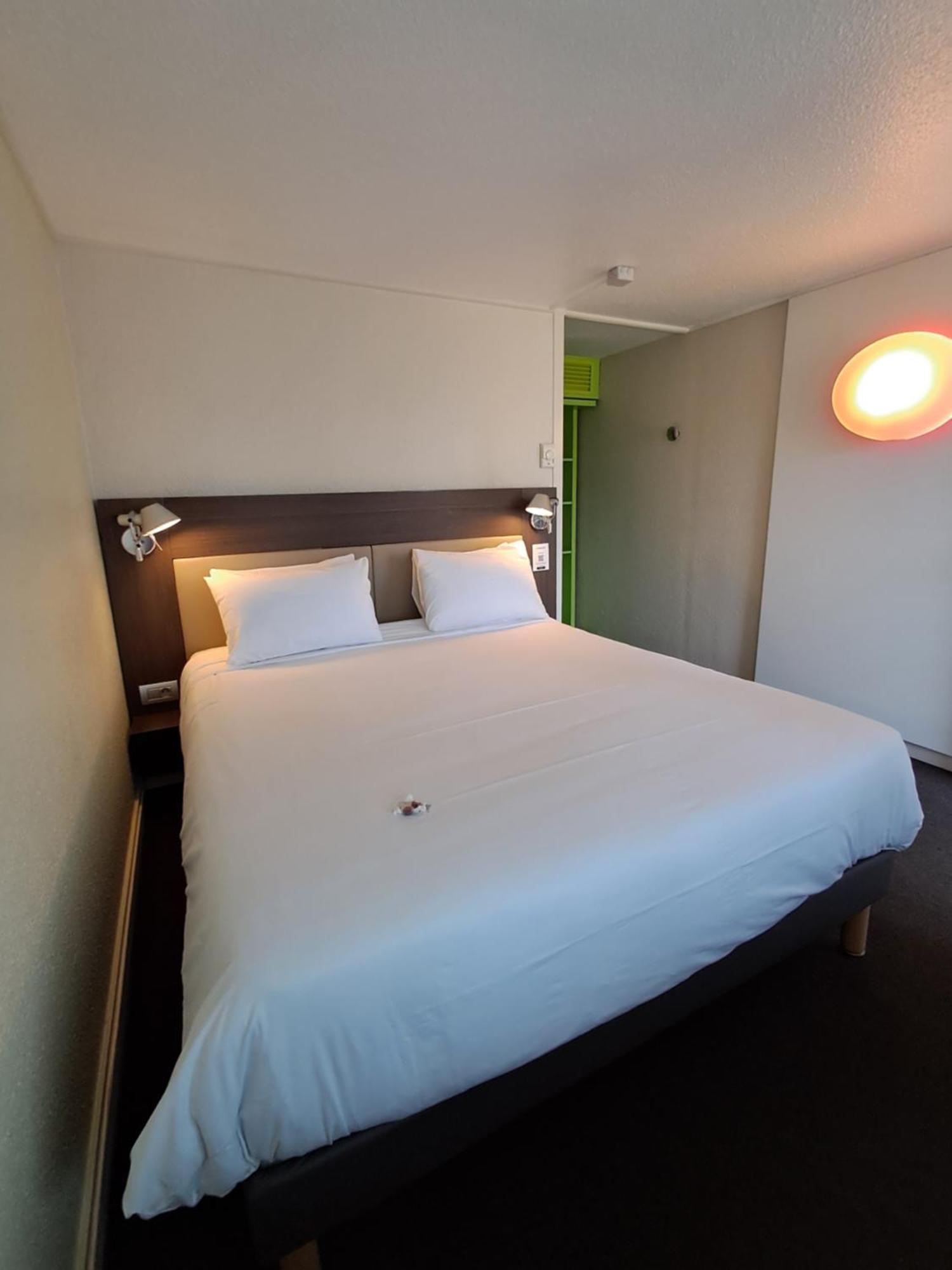 Campanile Agen Hotel Buitenkant foto